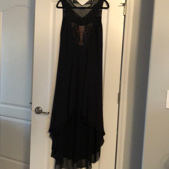 Dress - Picture 4 of 8